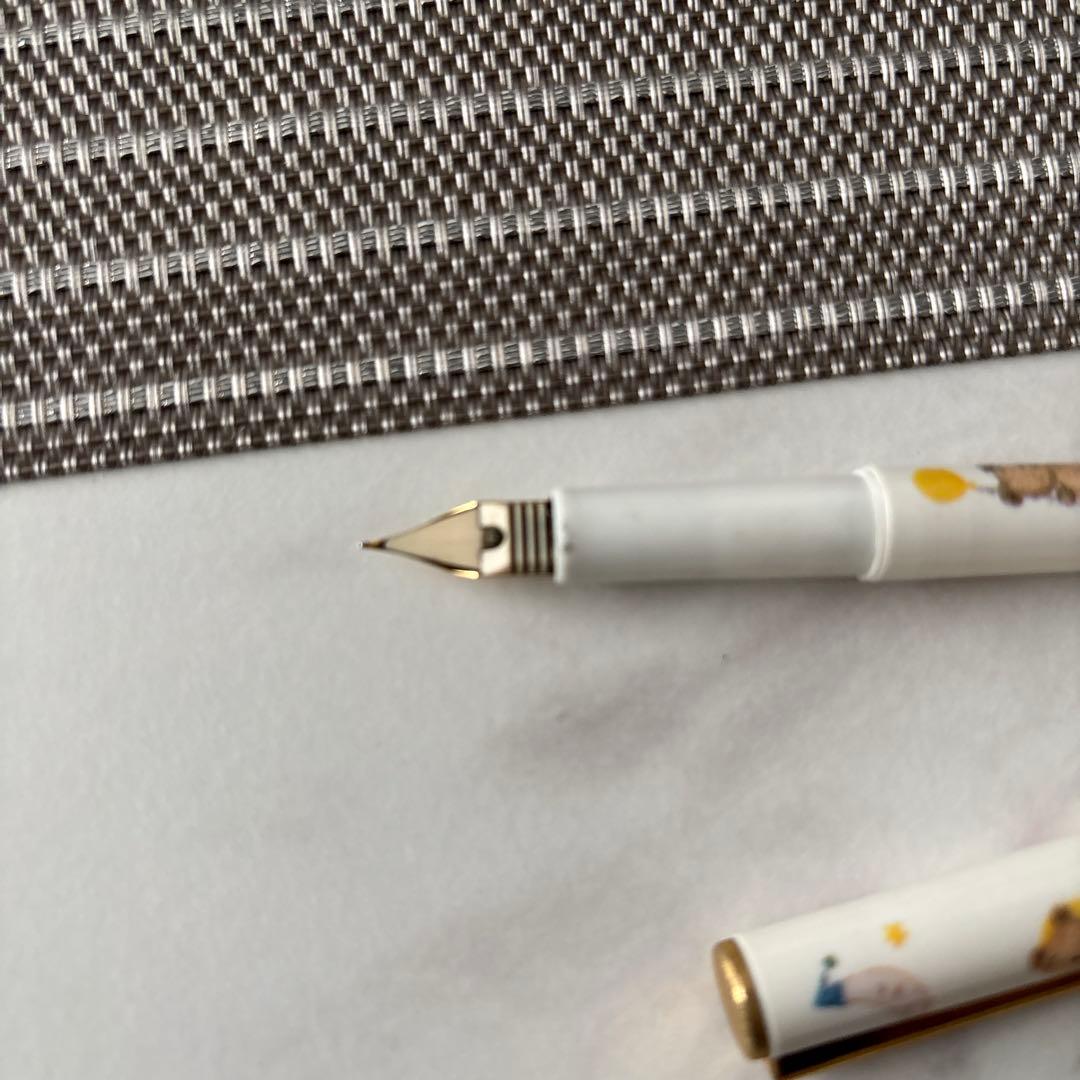 Sanrio Bear Fountain Pen White Gold Nib Retro Japan Made Used | Suadpens