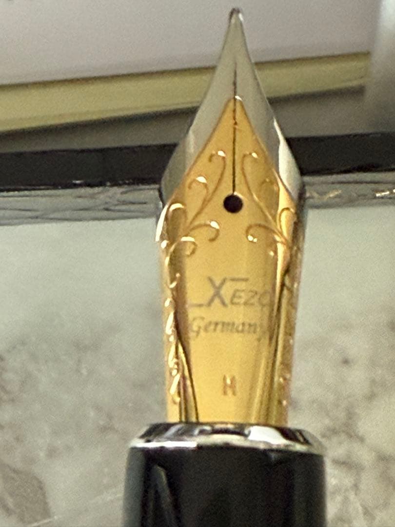 Xezo Deep Blue Fountain Pen Brass Platinum M Nib Unused | Suadpens