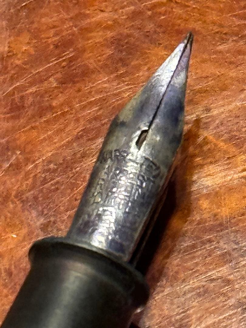 Retro Luxe Fountain Pen Silver Iridium/Nacre Not Confirmed Used | Suadpens
