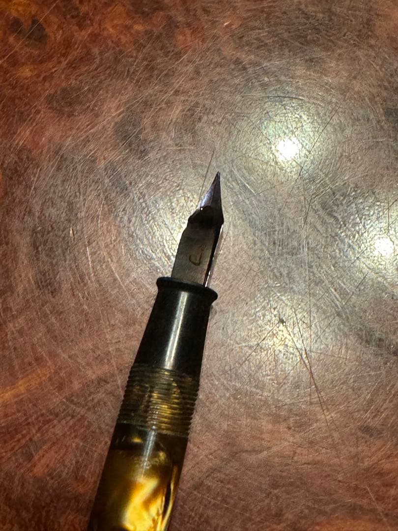 Retro Luxe Fountain Pen Silver Iridium/Nacre Not Confirmed Used | Suadpens