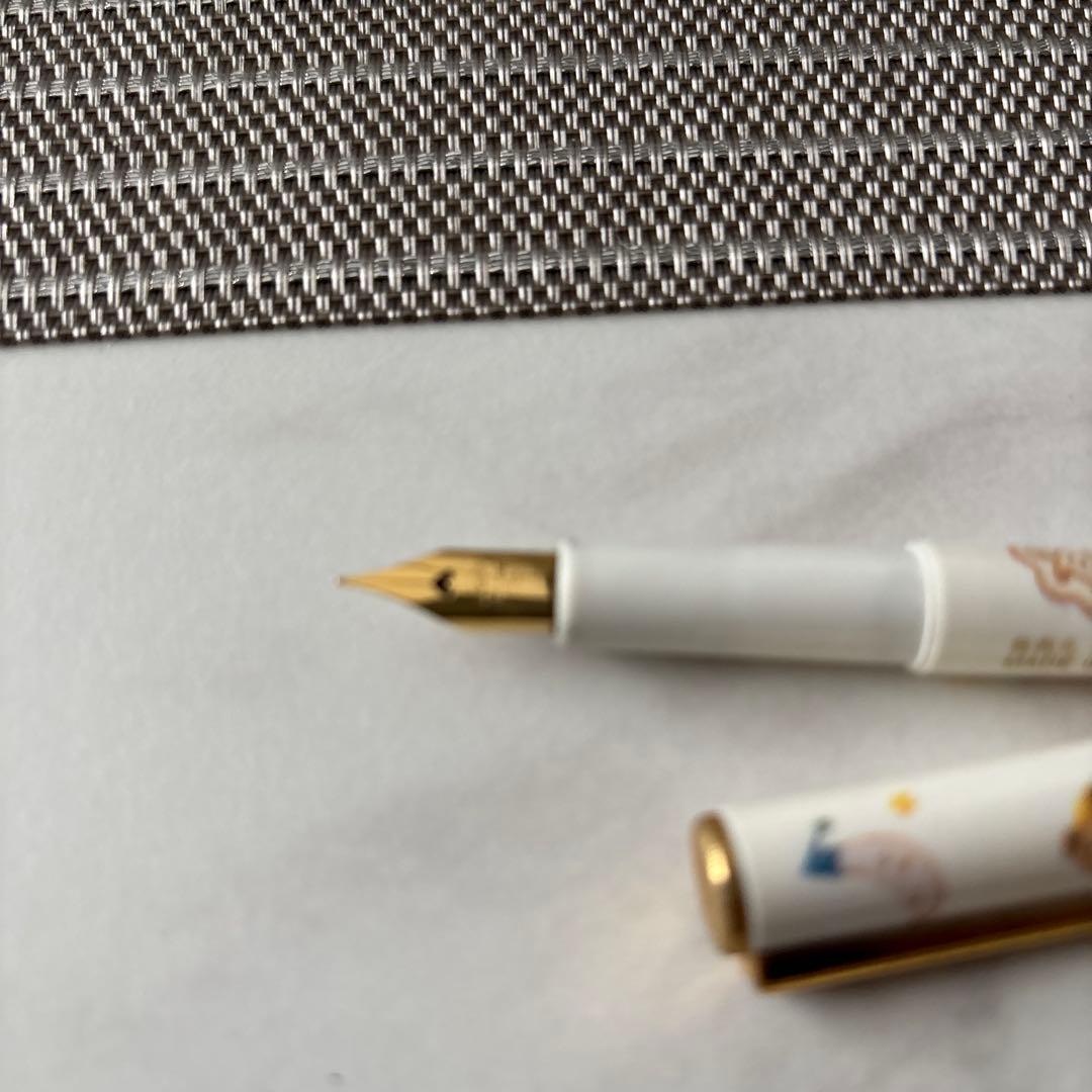 Sanrio Bear Fountain Pen White Gold Nib Retro Japan Made Used | Suadpens
