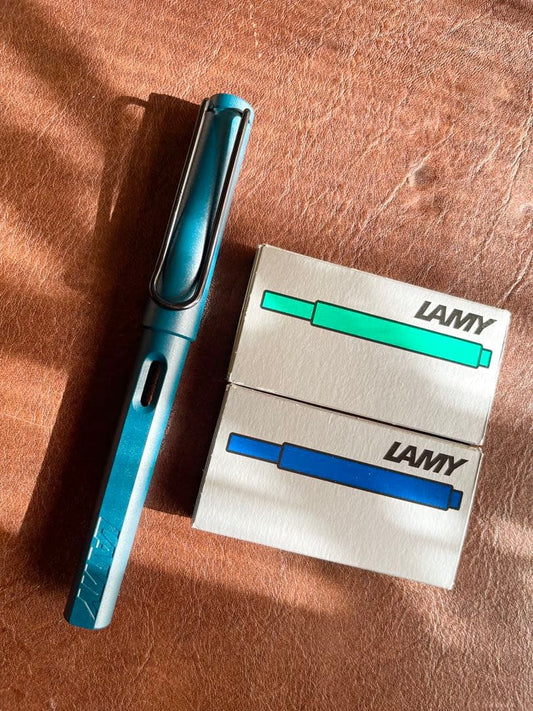 LAMY Safari Fountain Pen EF Tip Petrol Blue with 2 Ink Cartridges Used | Suadpens