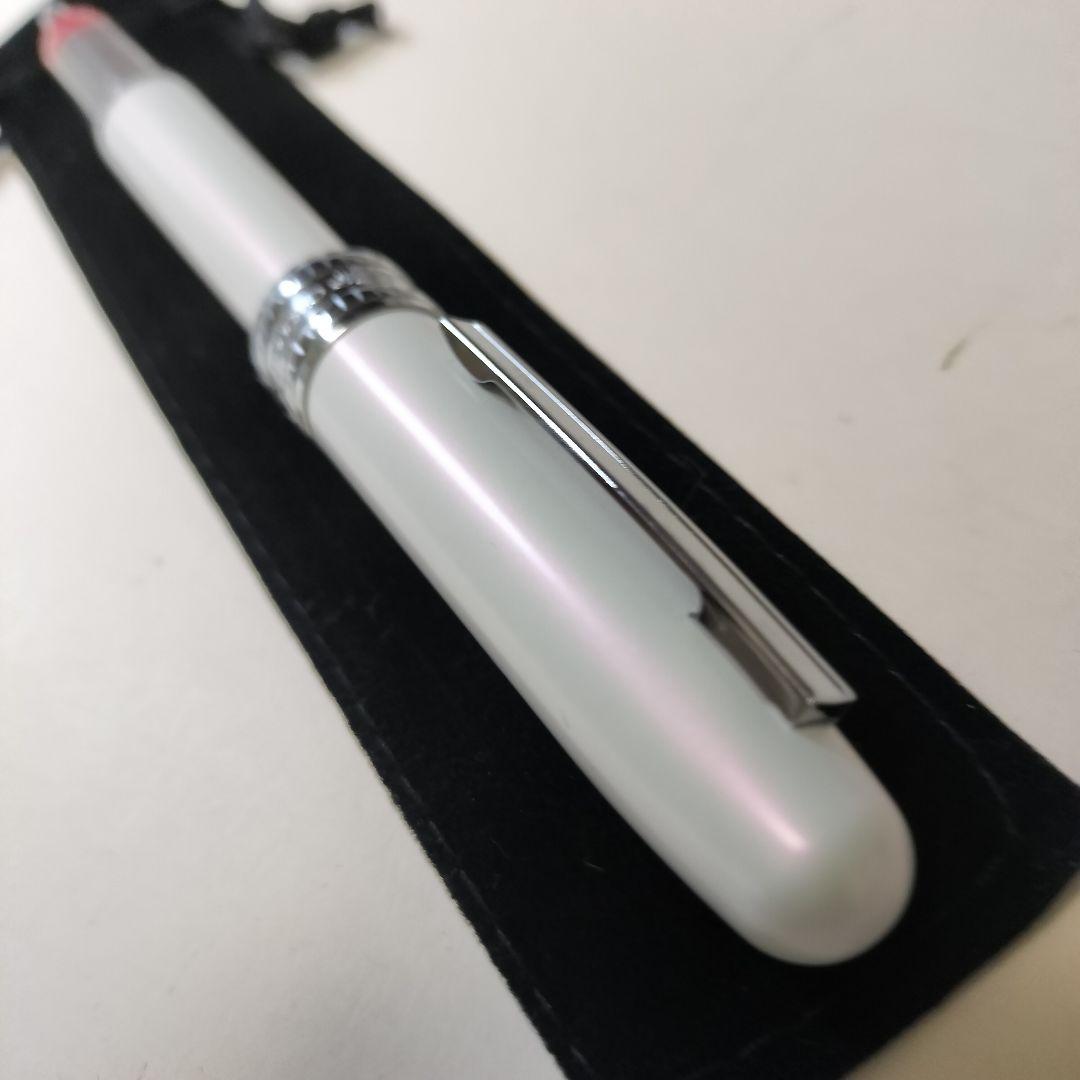 Platinum Soft Marker Pen White/Pink Limited Edition New Unused | Suadpens