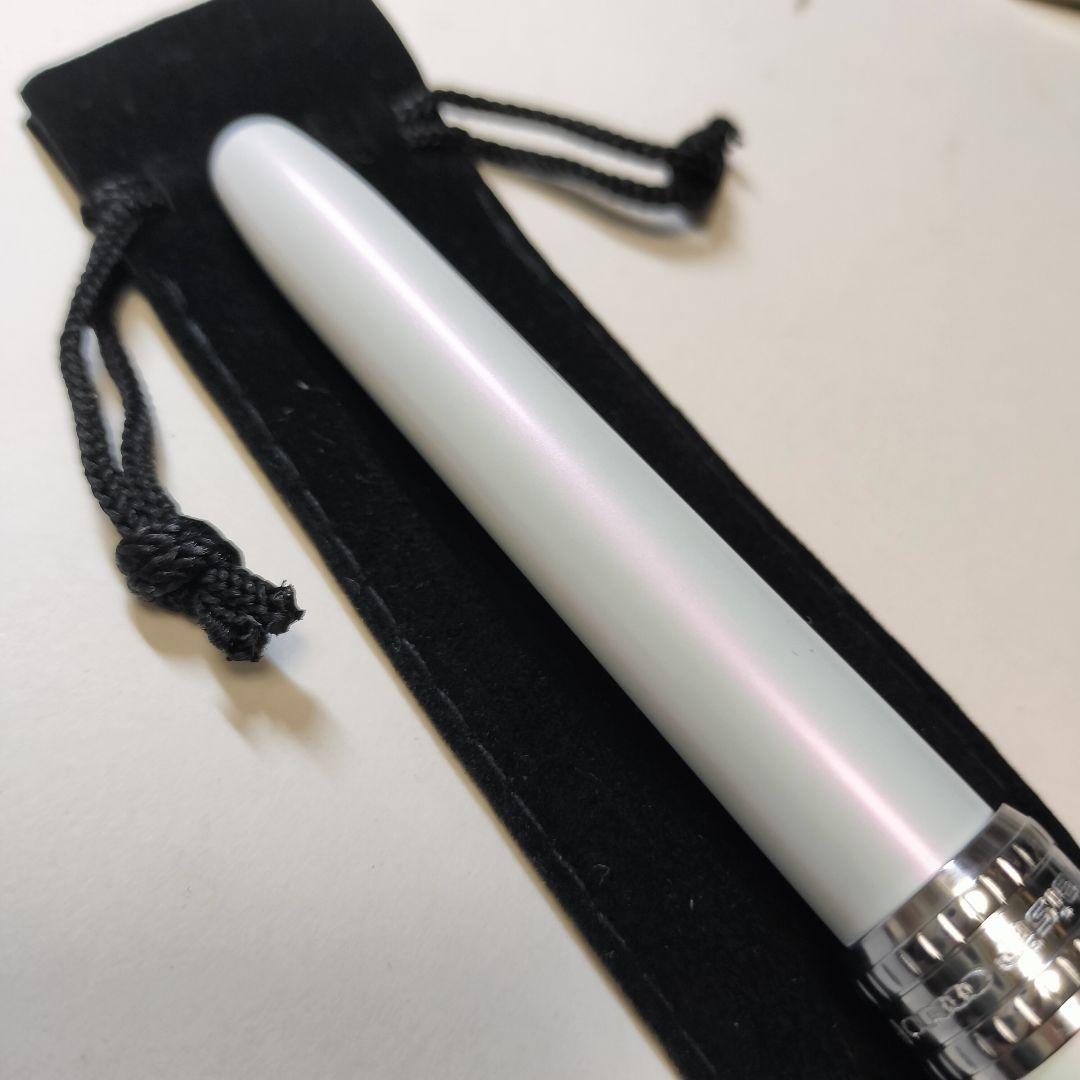 Platinum Soft Marker Pen White/Pink Limited Edition New Unused | Suadpens