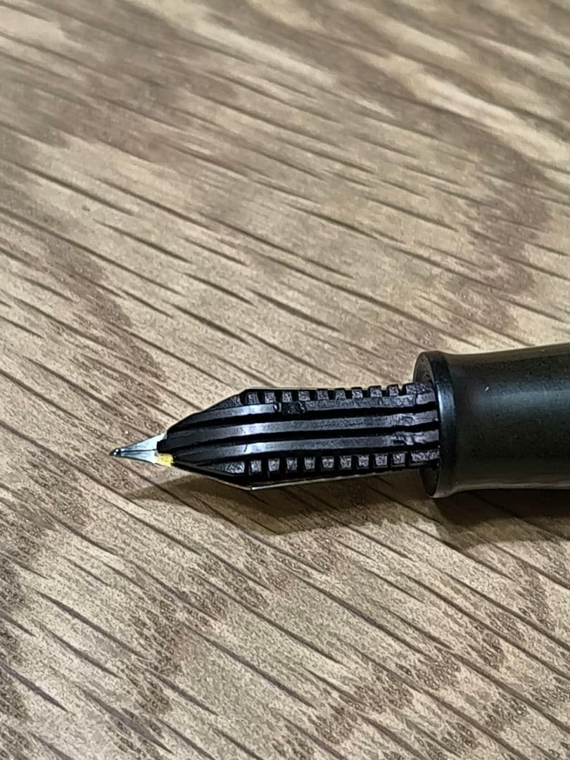Vintage Showa Celluloid Lever Filler Fountain Pen - Retro Marble Design, Used | Suadpens