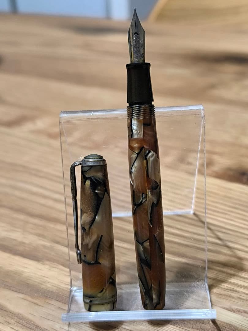 Vintage Showa Celluloid Lever Filler Fountain Pen - Retro Marble Design, Used | Suadpens