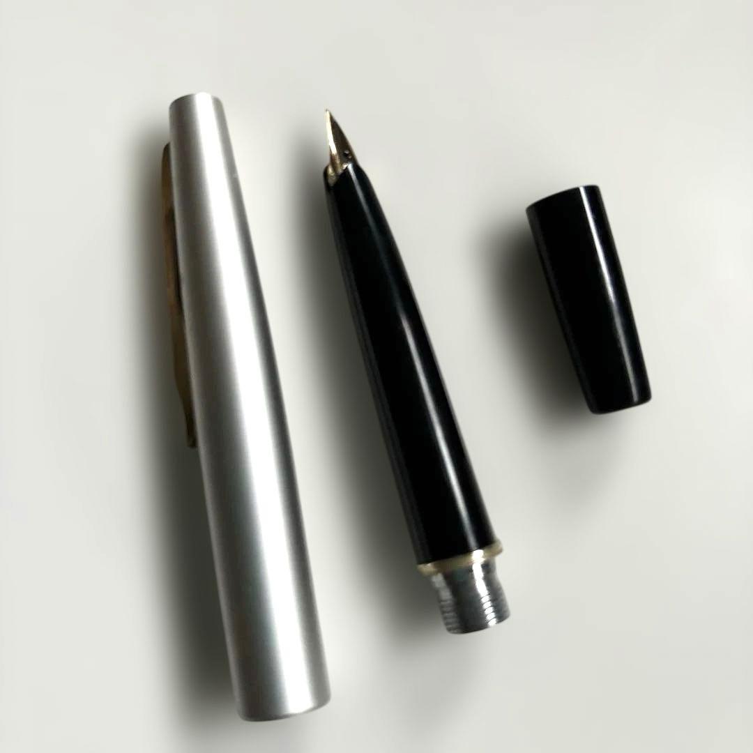 Showa Sailor Fountain Pen 14k Gold Nib Silver/Black Retro Used | Suadpens