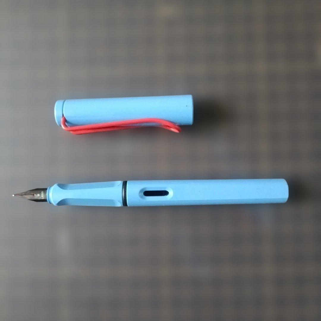 LAMY Safari Royal Blue Fountain Pen M Limited 2006 Used with Scratches | Suadpens