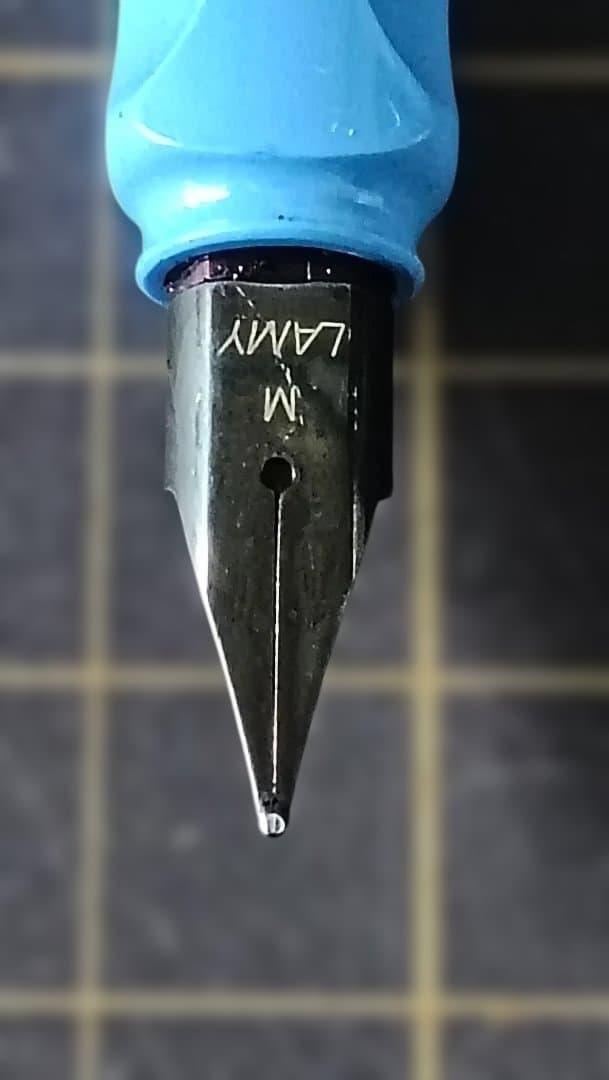LAMY Safari Royal Blue Fountain Pen M Limited 2006 Used with Scratches | Suadpens
