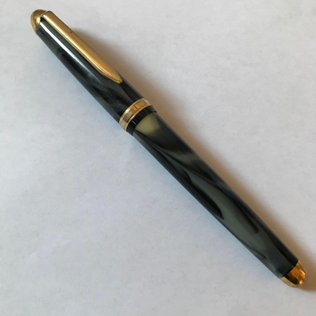 Showa Retro Marble Ballpoint Pen 15cm Used Vintage Plastic Gold Accents | Suadpens