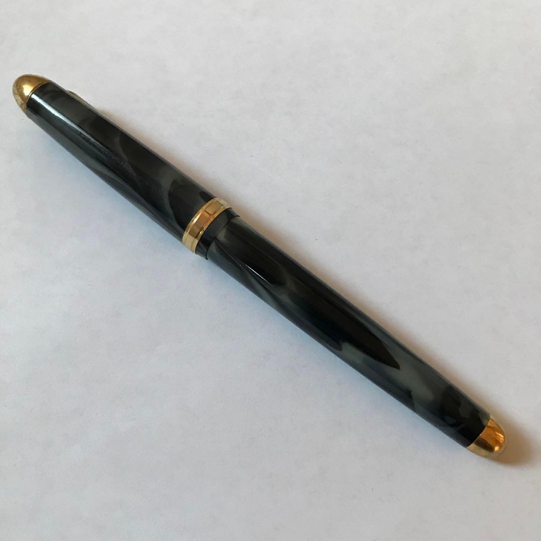 Showa Retro Marble Ballpoint Pen 15cm Used Vintage Plastic Gold Accents | Suadpens