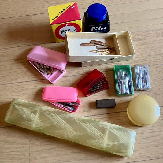 Zebra Showa Retro Ink Pen Set 8 G WELLS & CO. & 24 Cabra nibs Used (Note: 1 inch = 2.54 cm; sizes not specified, so omitted) | Suadpens