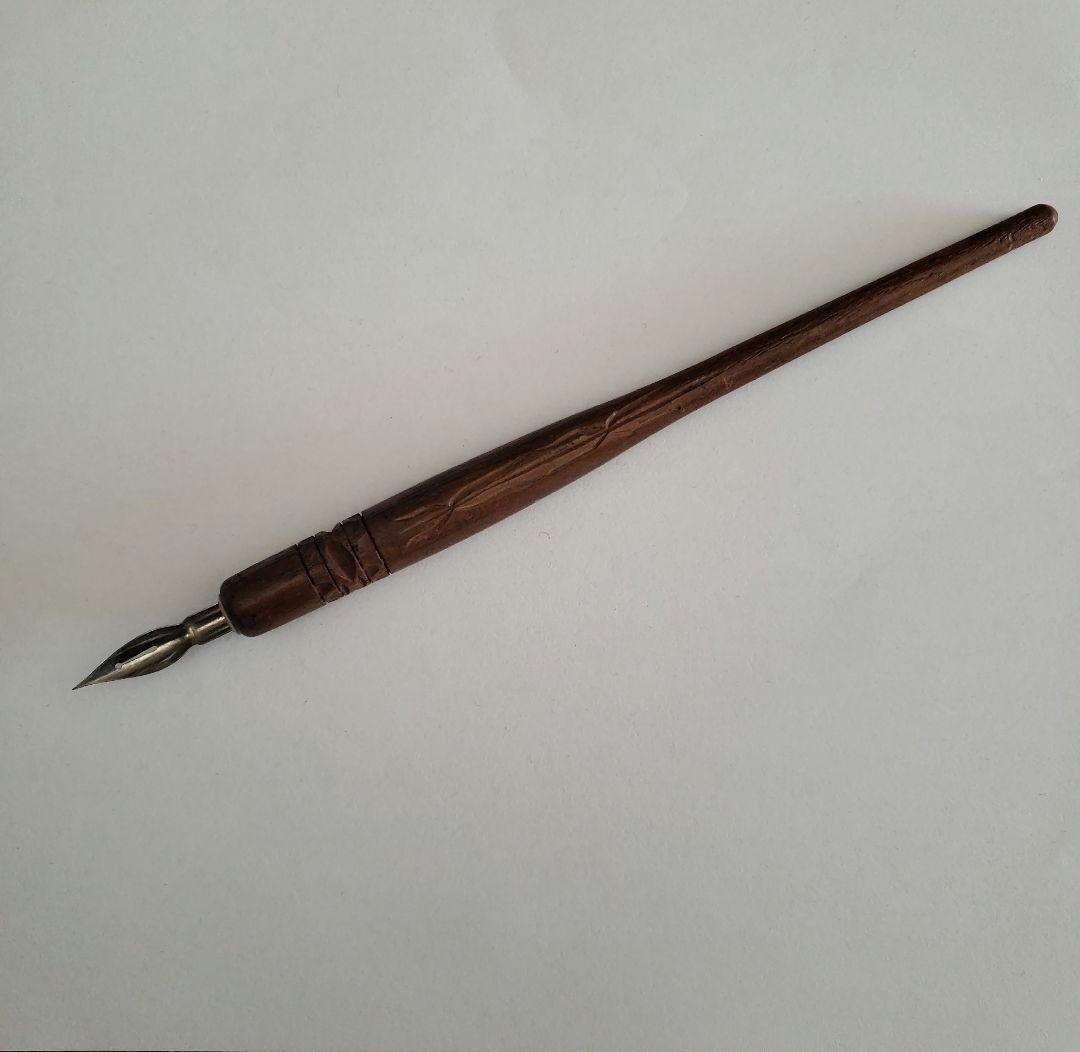 Vintage wooden dip fountain pen, carved barrel, retro, used | Suadpens
