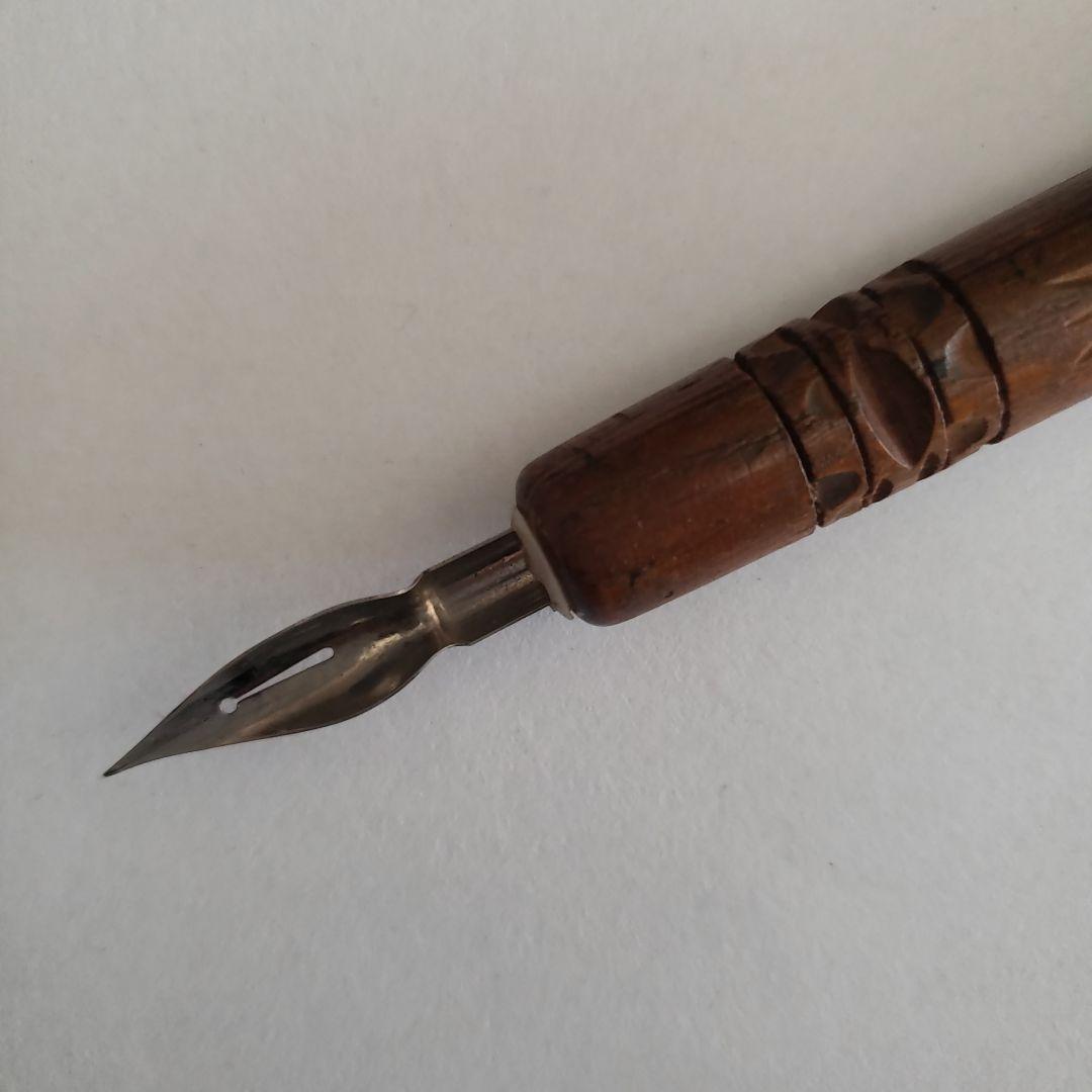 Vintage wooden dip fountain pen, carved barrel, retro, used | Suadpens