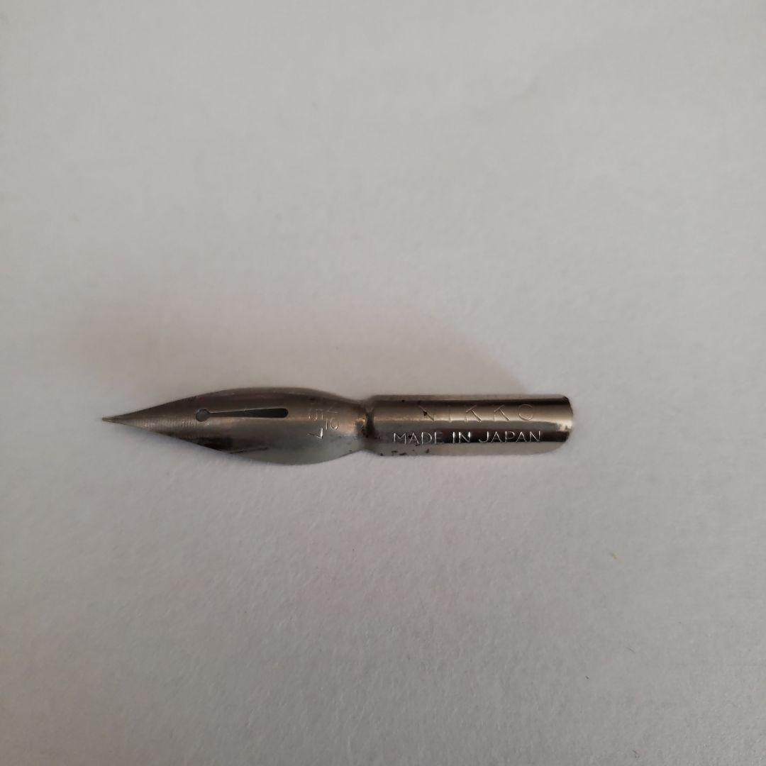 Vintage wooden dip fountain pen, carved barrel, retro, used | Suadpens