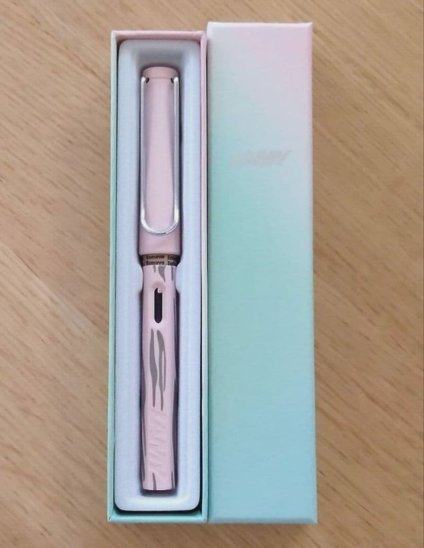 LAMY Safari Fountain Pen Rose Zebra Limited Edition F Nib | Suadpens