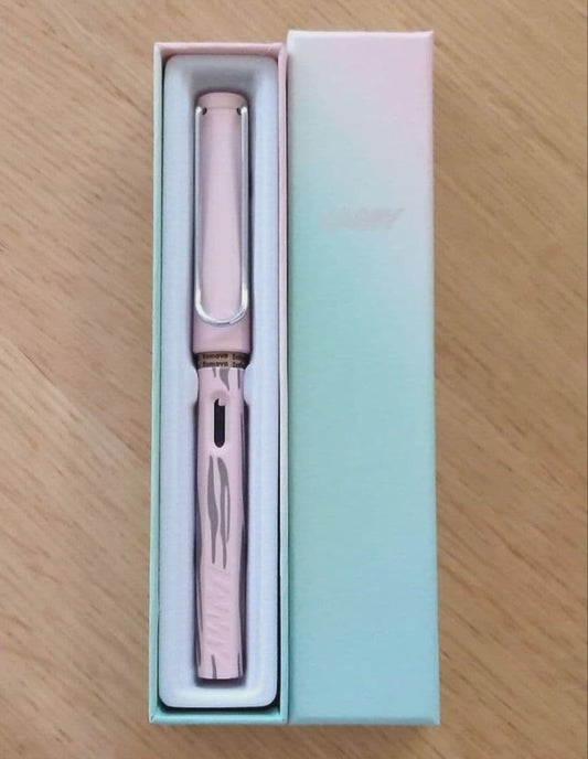LAMY Safari Fountain Pen Rose Zebra Limited Edition F Nib | Suadpens