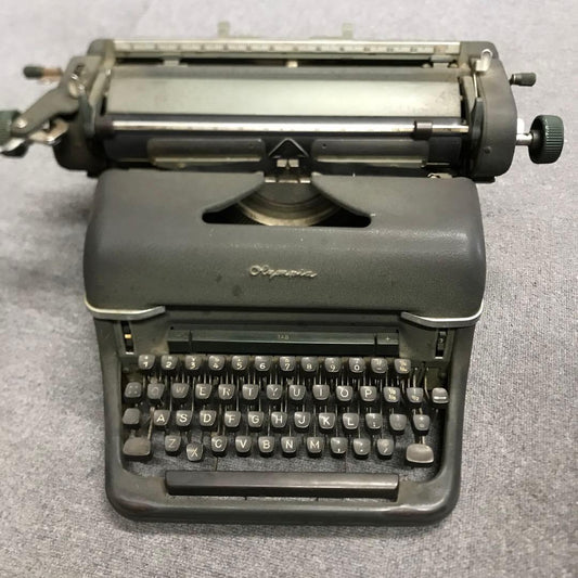 Olympia Vintage Black Typewriter 1960s Manual Retro Durable Classic | Suadpens