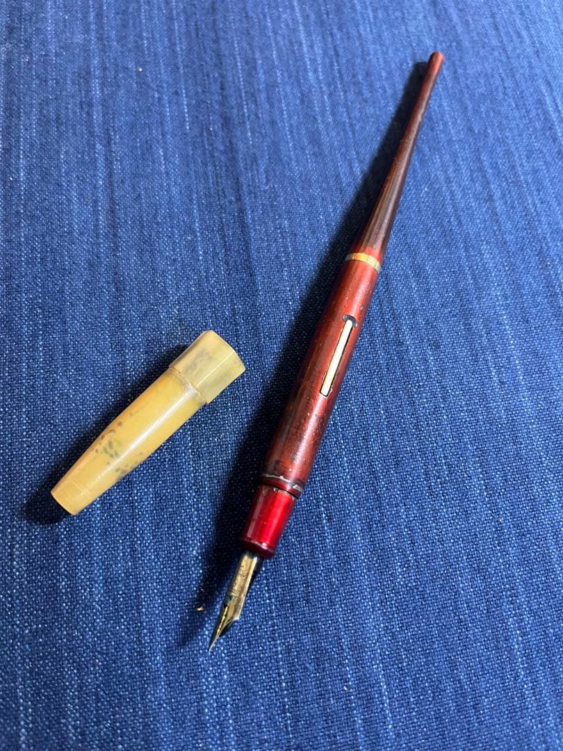 Vintage Showa Fountain Pen Lever Filler, Restored, 0.8mm nib for precise writing | Suadpens