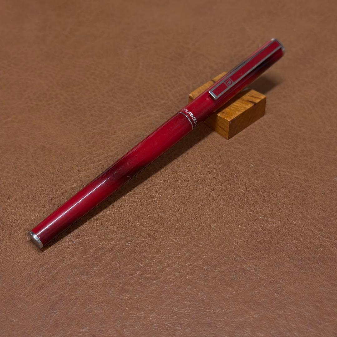 Pilot Laureate Red Marble Retro Ballpoint Pen, Cap, Used, Refill Included | Suadpens