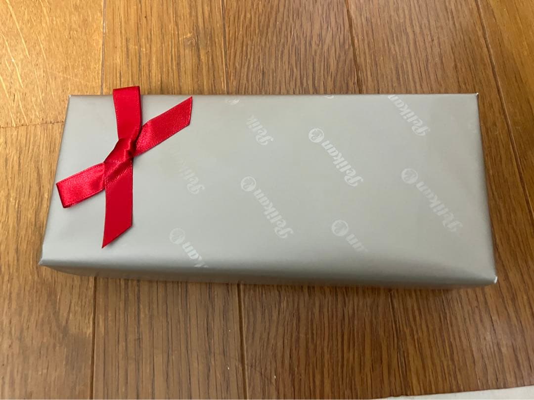 Pelikan K200 Pastel Green 2020 Limited Edition  Unused Pen Gift Wrap | Suadpens