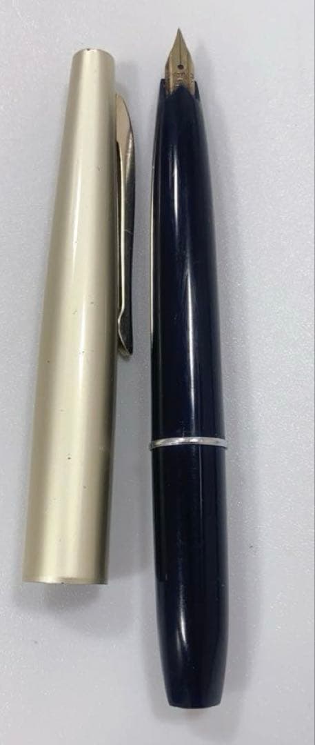 Sailor 14k Gold Engraved Fountain Pen PLATINUM Retro Used Thin Line | Suadpens