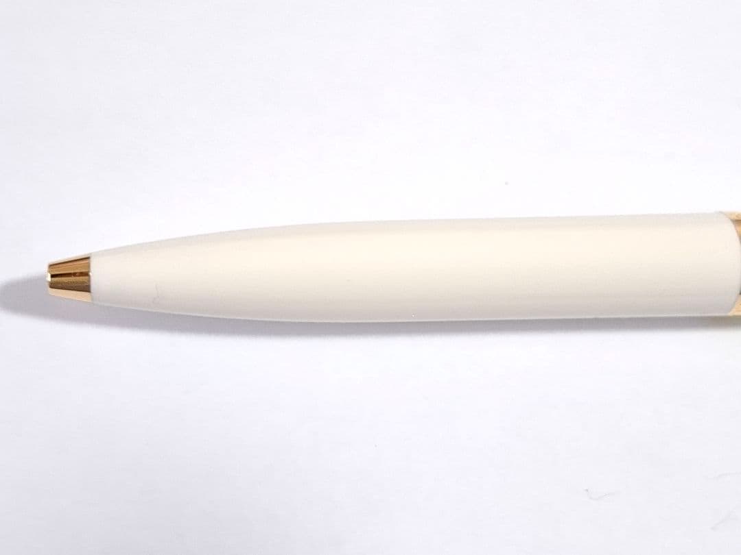 Pelican K200 Pastel Green Ballpoint Pen Limited 400  Unused | Suadpens