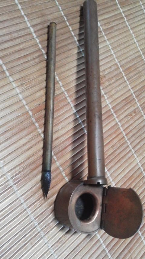 Retro Copper Arrow Stand Ink Pot with Retractable Cap, 8.27 inches, Used | Suadpens