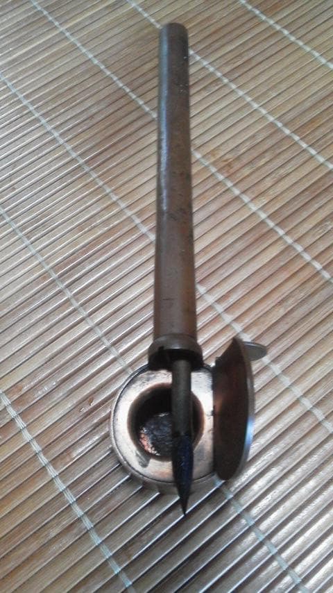 Retro Copper Arrow Stand Ink Pot with Retractable Cap, 8.27 inches, Used | Suadpens