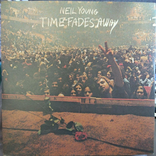 ['73 Domestic LP] Neil Young/Time is gone P-8375R 2000 yen disc | Japansoundstore