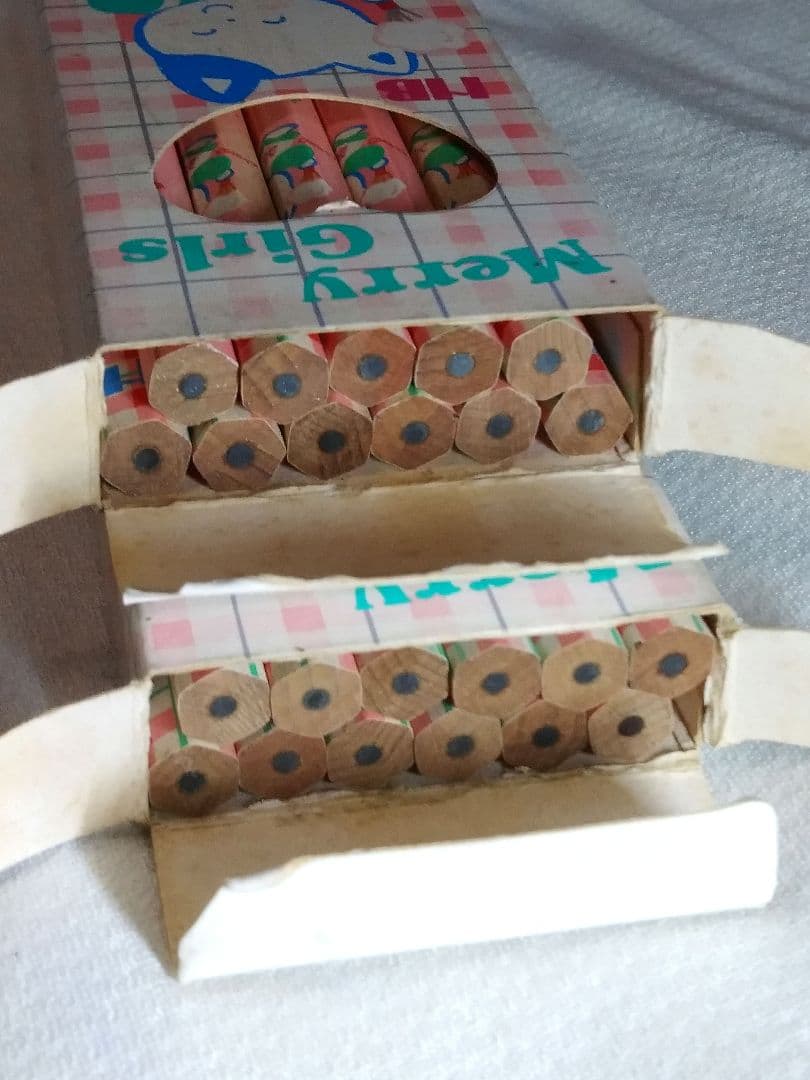 Showa Retro Colleen HB Pencil Set of 2, Merry Girls, Used, Vintage | Suadpens