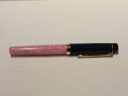 Onishi Peach Blossom Fountain Pen F Limited Edition Black & Gold Trim | Suadpens