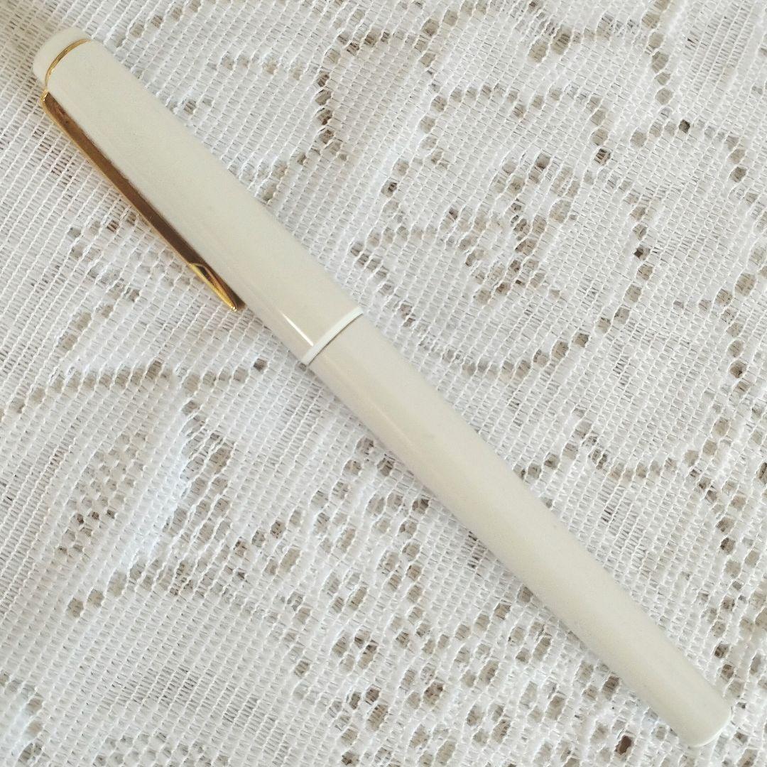 Pilot Retro White Fountain Pen F Nib Used 1990 Collectible | Suadpens