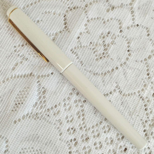 Pilot Retro White Fountain Pen F Nib Used 1990 Collectible | Suadpens