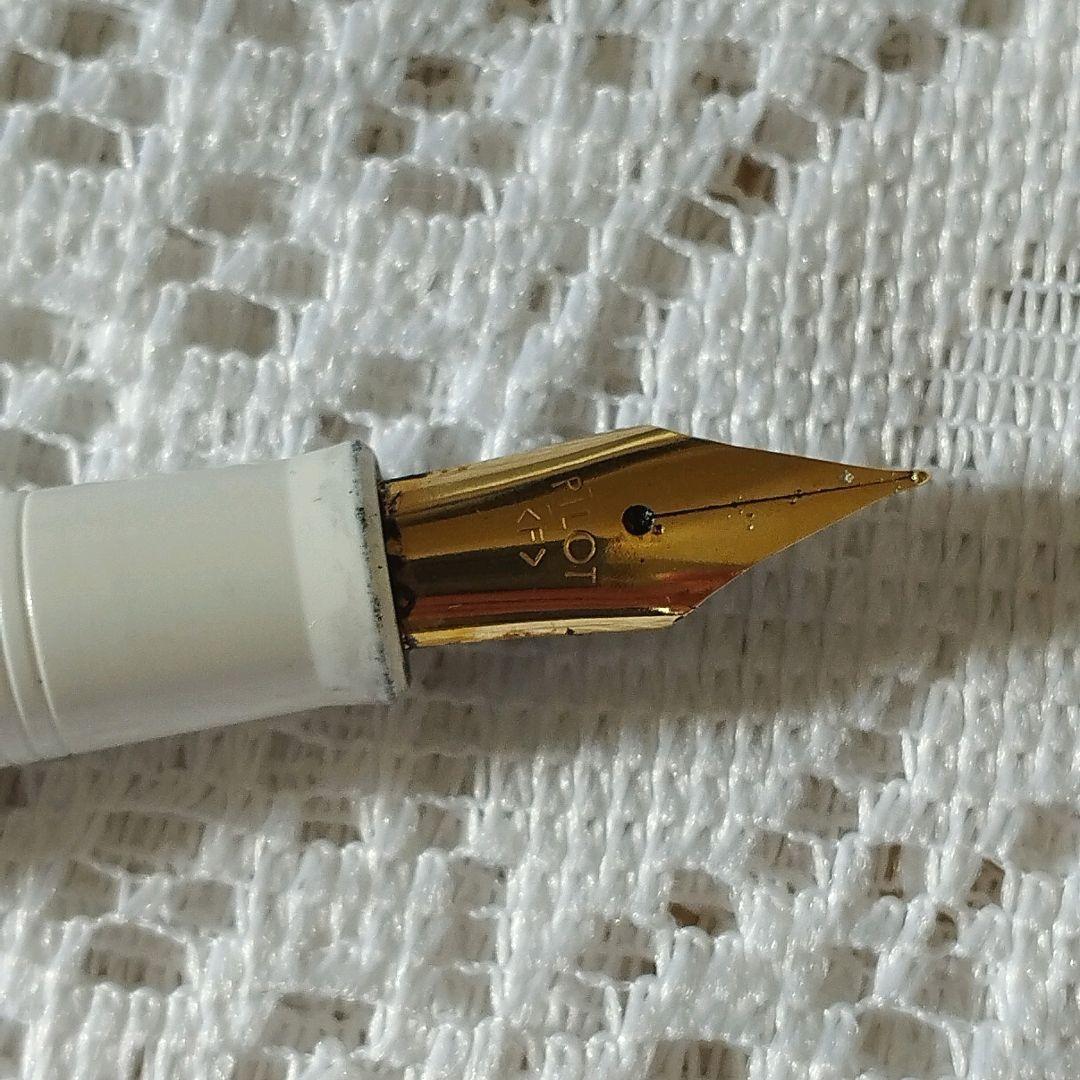 Pilot Retro White Fountain Pen F Nib Used 1990 Collectible | Suadpens