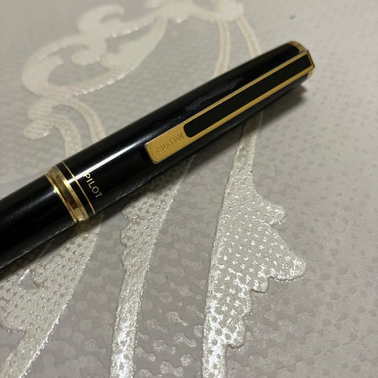 Pilot CUSTOM Fountain Pen 14K Gold M Medium Used Slim Gold Accent | Suadpens