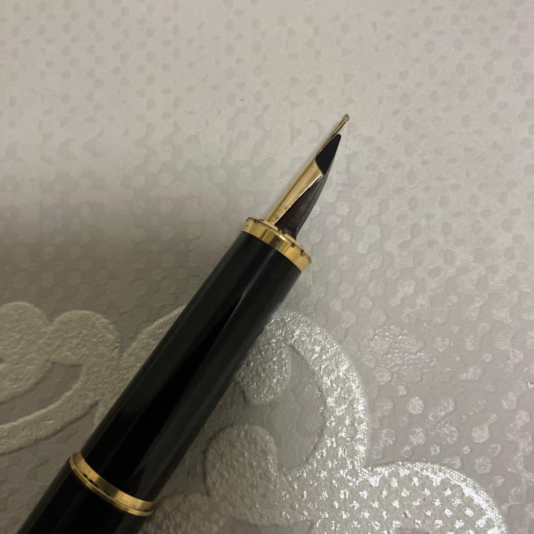 Pilot CUSTOM Fountain Pen 14K Gold M Medium Used Slim Gold Accent | Suadpens