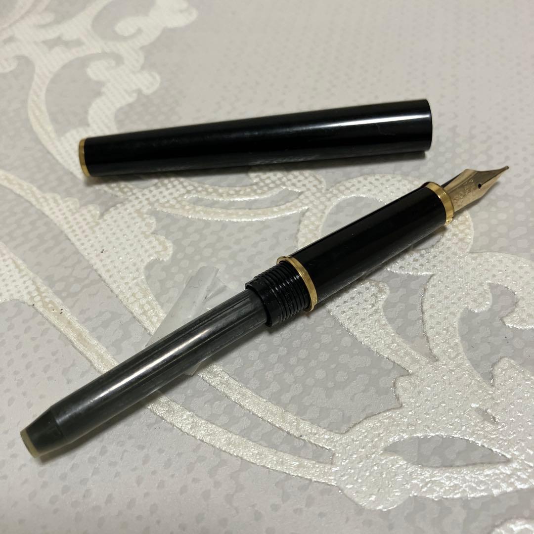 Pilot CUSTOM Fountain Pen 14K Gold M Medium Used Slim Gold Accent | Suadpens