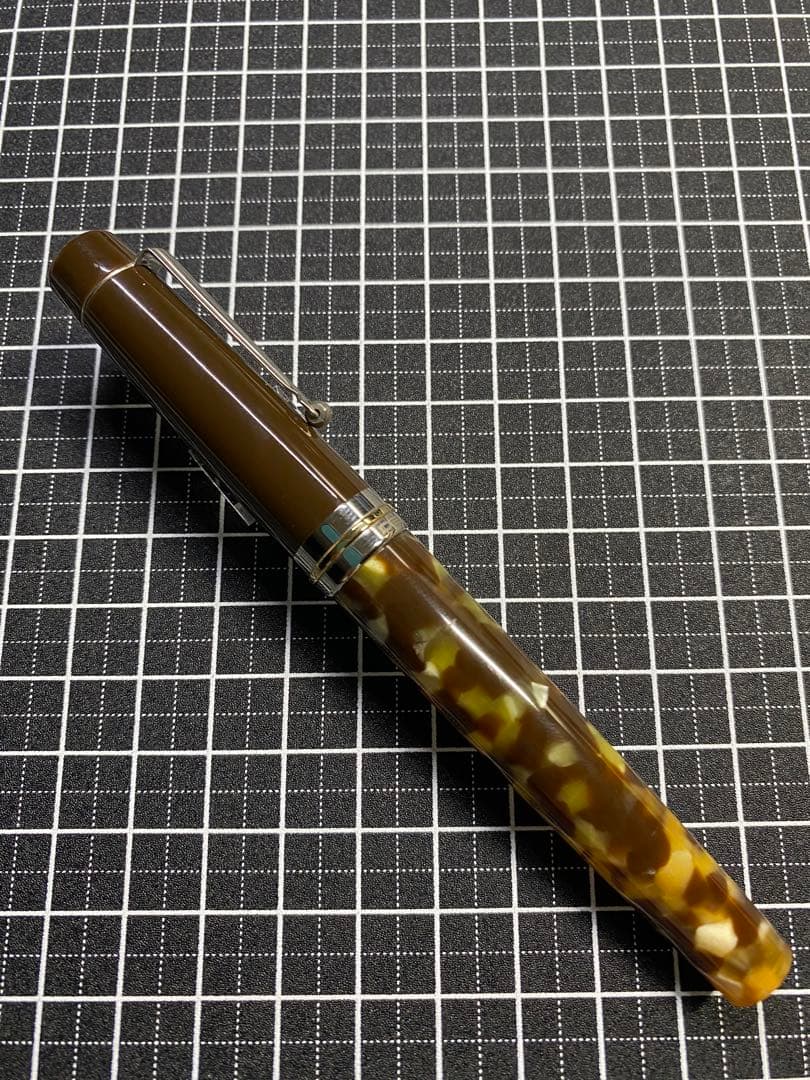 Delta Vintage Collection Anima Fountain Pen F Nib Japan Limited 150pcs Used | Suadpens