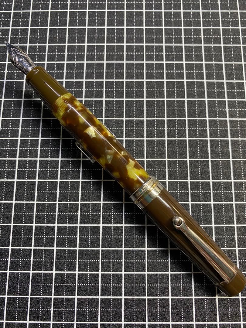 Delta Vintage Collection Anima Fountain Pen F Nib Japan Limited 150pcs Used | Suadpens
