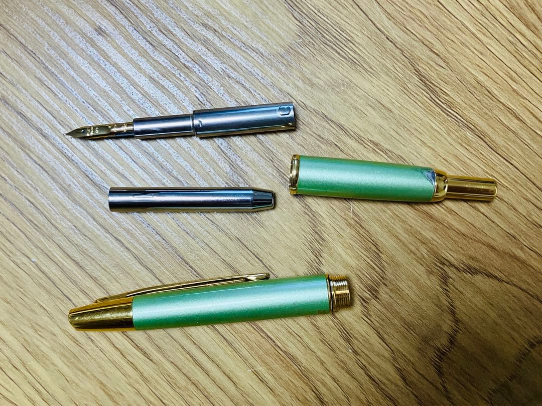 Capless Decimo Metallic Soft Green 2019 Limited Used Fountain Pen | Suadpens