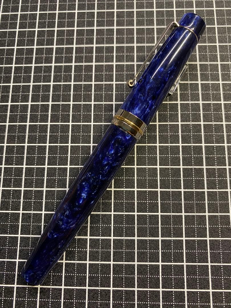 Delta Vintage Blue Fountain Pen F Nib with Box & Ink Cartridge Used | Suadpens