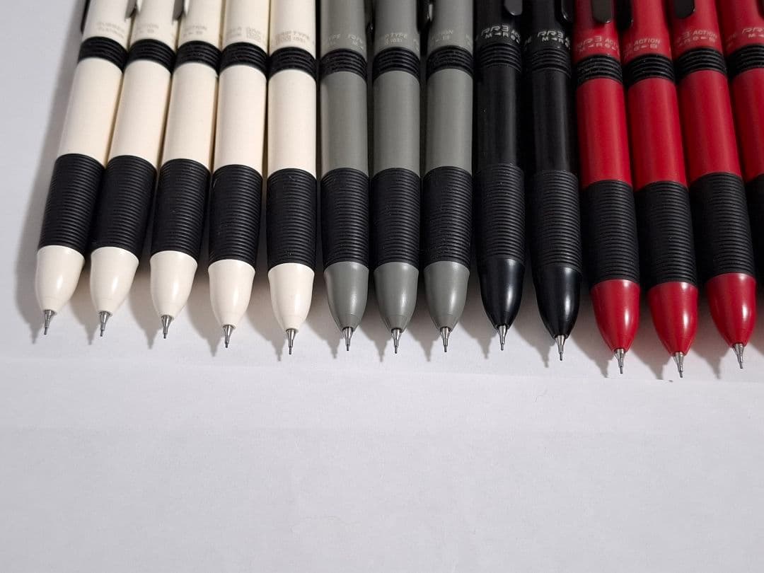 Platinum RR3 Action Rubber Grip 26 pcs Discontinued New Collection | Suadpens