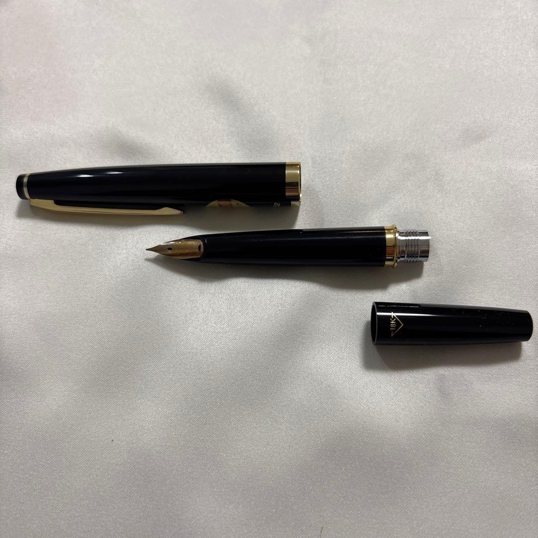 Pilot 1970s New Elite 18K Fountain Pen EF Nib Retro Unused Excellent Condition | Suadpens