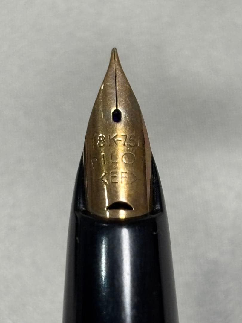 Pilot 1970s New Elite 18K Fountain Pen EF Nib Retro Unused Excellent Condition | Suadpens