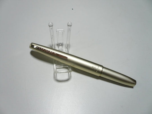 Platinum U Fountain Pen 18K Nib Retro Showa Used, Fine Writing | Suadpens