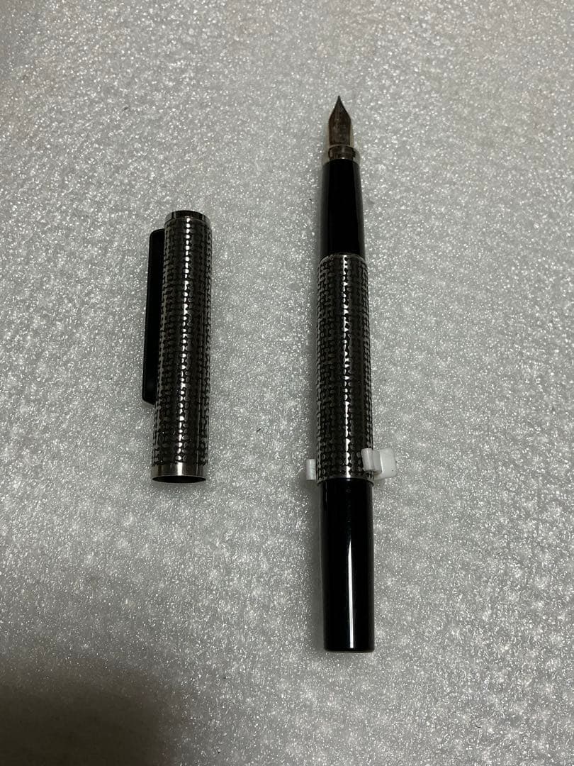Platinum Fountain Pen with 2 Ink Cartridges New Retro Style Case Included | Suadpens
