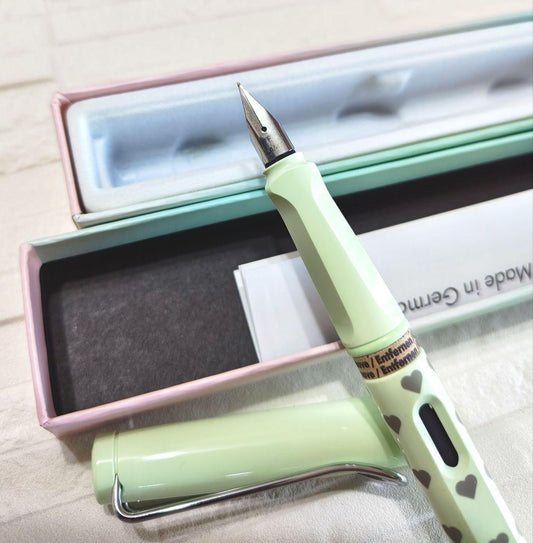 Lamy Safari Japan Limited Mint Green Heart F Fountain Pen  & Unused | Suadpens