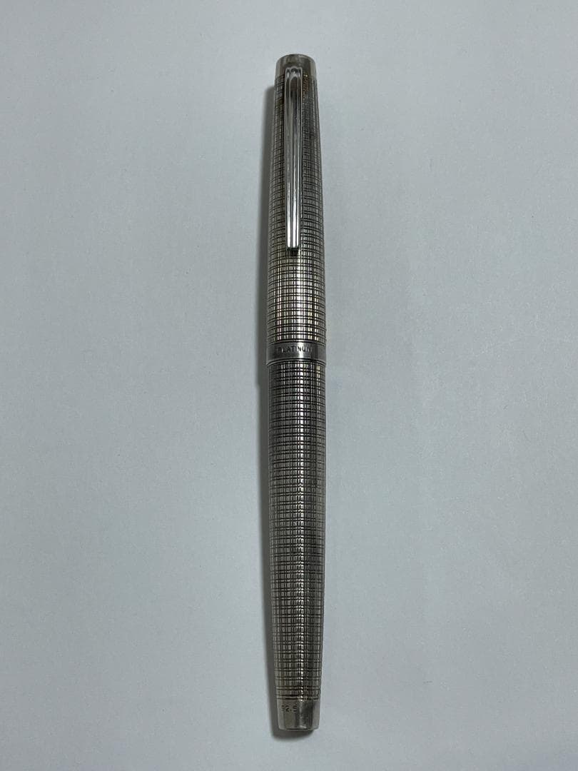 Platinum Vintage 18K WG Sterling Silver Fountain Pen Red Mesh New/Used | Suadpens