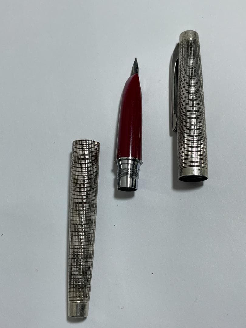 Platinum Vintage 18K WG Sterling Silver Fountain Pen Red Mesh New/Used | Suadpens